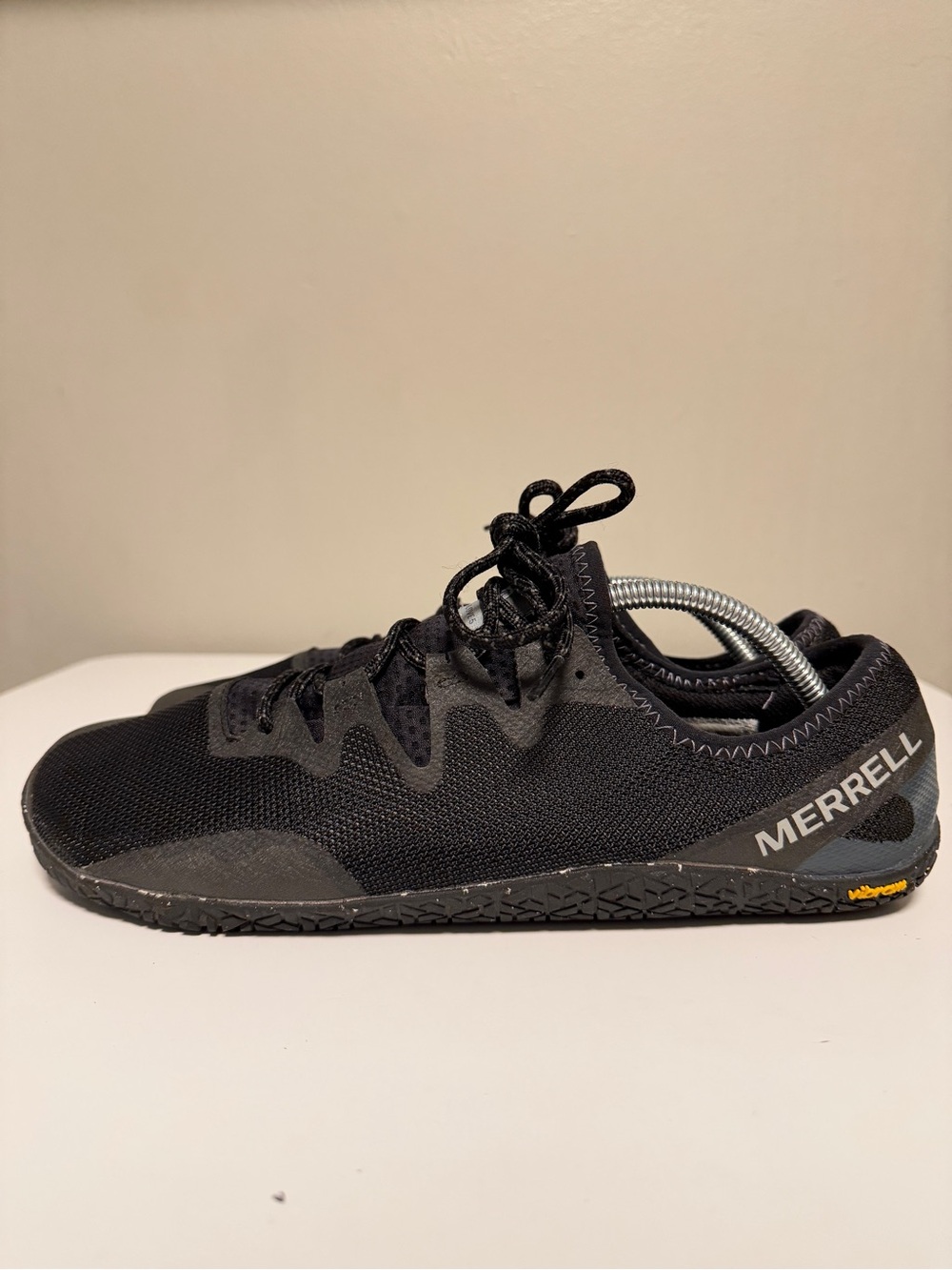 Merrell Vapor Glove 5 Men’s US 11 Black Barefoot Running Shoe Minimalist J135365